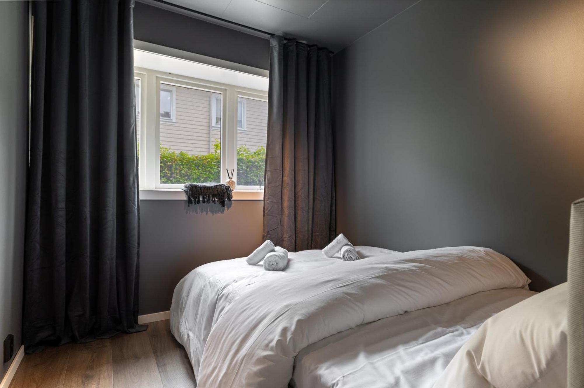 King bed - Free parking - Renovated June 2025 Apartamento